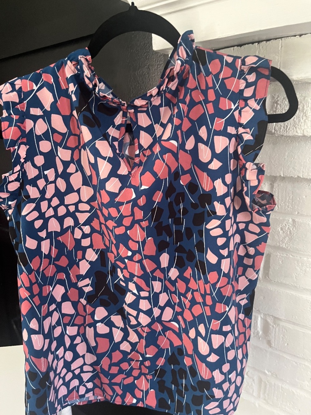 THML:  Blouse - Picture 3 of 5